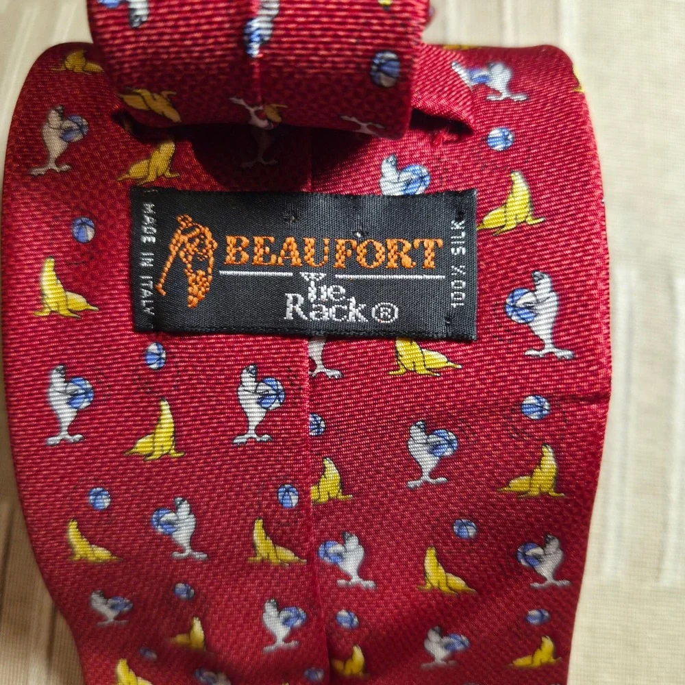 BEAUFORT The‎ Rack Men's Red 100% Silk Tie with Seal/Ball Pattern Made in Italy